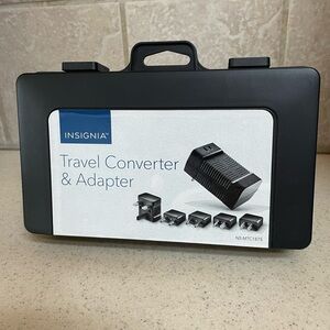 Insignia Travel Converter & Adapter Set
